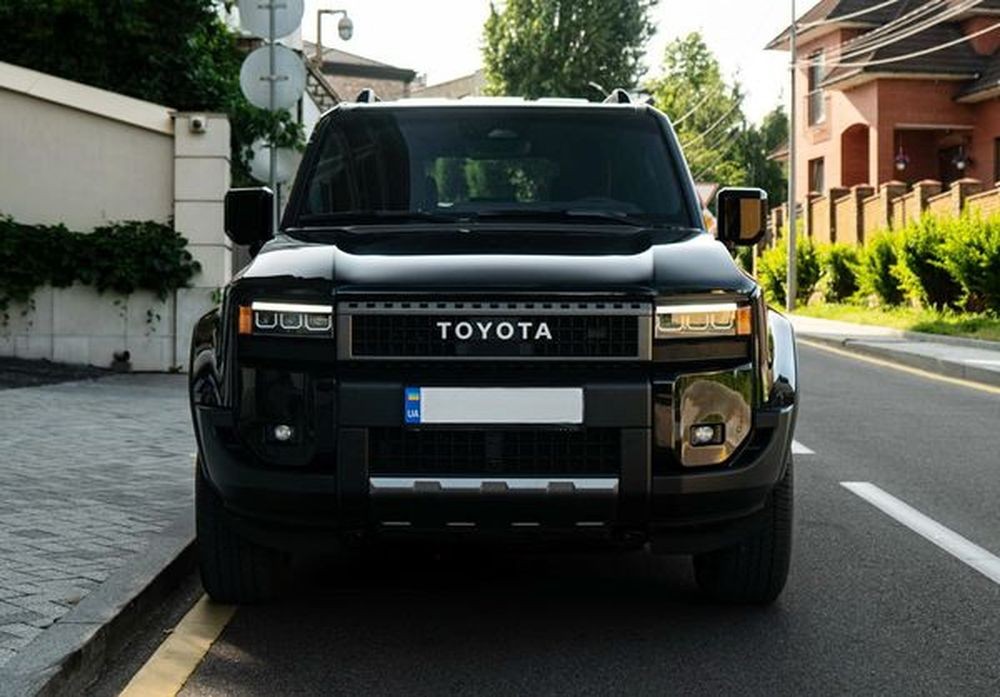 350 Внедорожника Toyota Land Cruiser Prado 250 без водителя mL5D