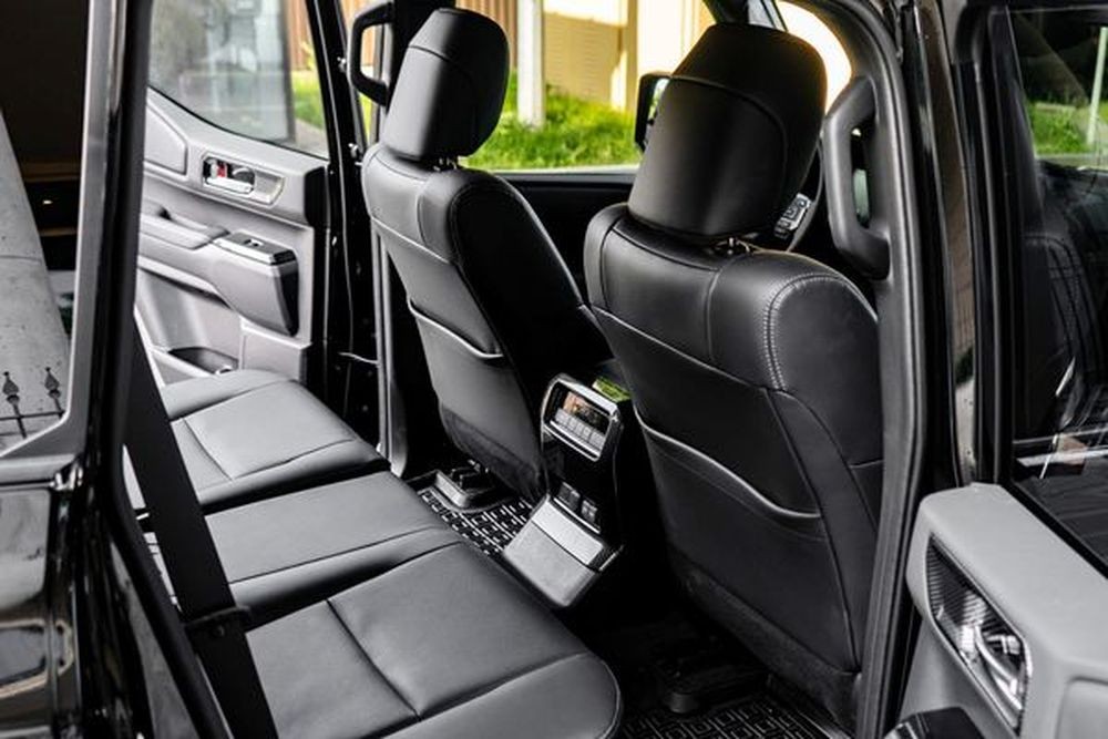 350 Внедорожника Toyota Land Cruiser Prado 250 без водителя mL5D