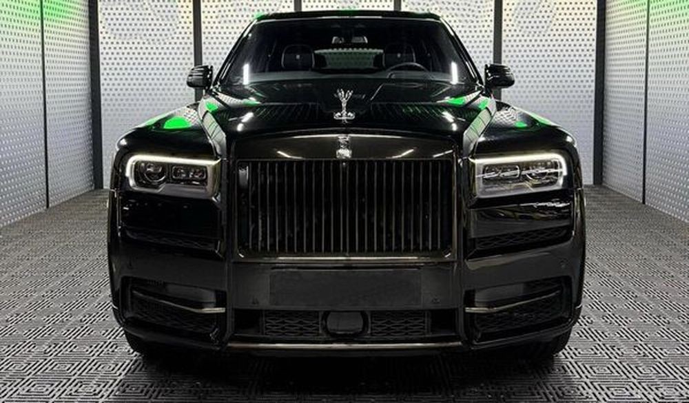 408 vip авто Rolls-Royce Cullinan без водителя NreL