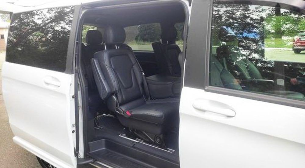 411 Микроавтобус на свадьбу Mercedes-Benz V-class белый YJyq