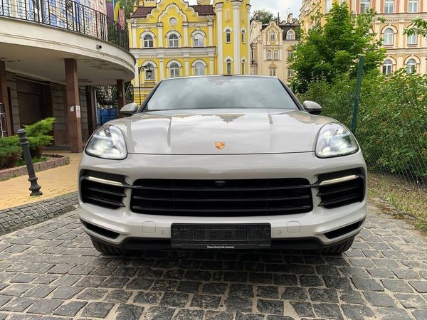 417 Porsche Cayenne Coupe на свадьбу с водителем W9gE