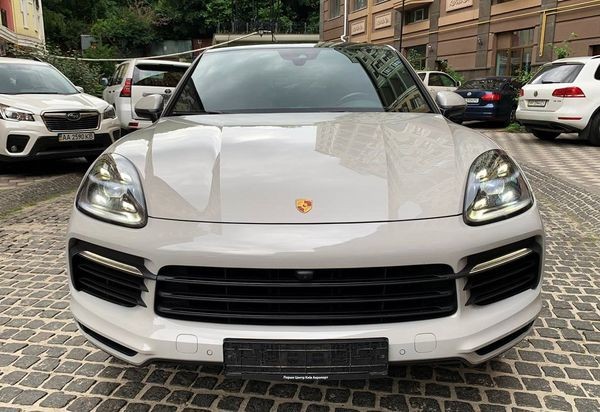 417 Porsche Cayenne Coupe без водителя K4zL
