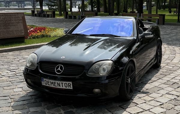 418 Кабриолет Mercedes-Benz SLK320 R170 для фотосессии Mr1Q