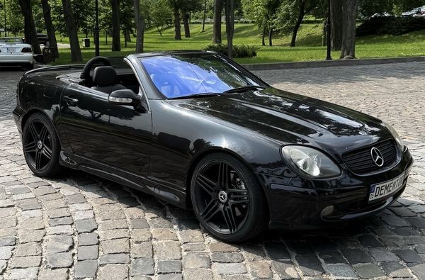 418 Кабриолет Mercedes-Benz SLK320 R170 для фотосессии Mr1Q