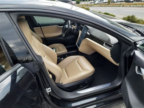 420 Авто на свадьбу Tesla Model S черный с водителем 5Mwy
