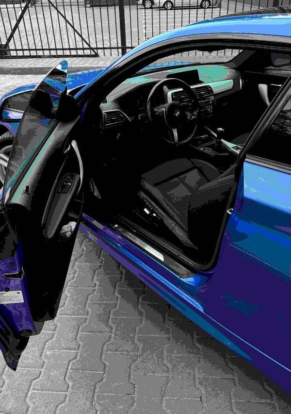 426 BMW 240i синяя для фотосессии съемки xKr7