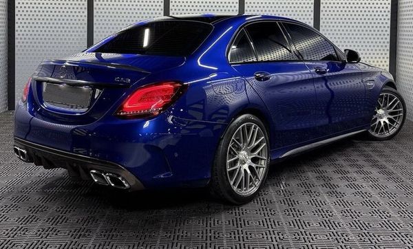 428 Mercedes-Benz C63s без водителя yPZD