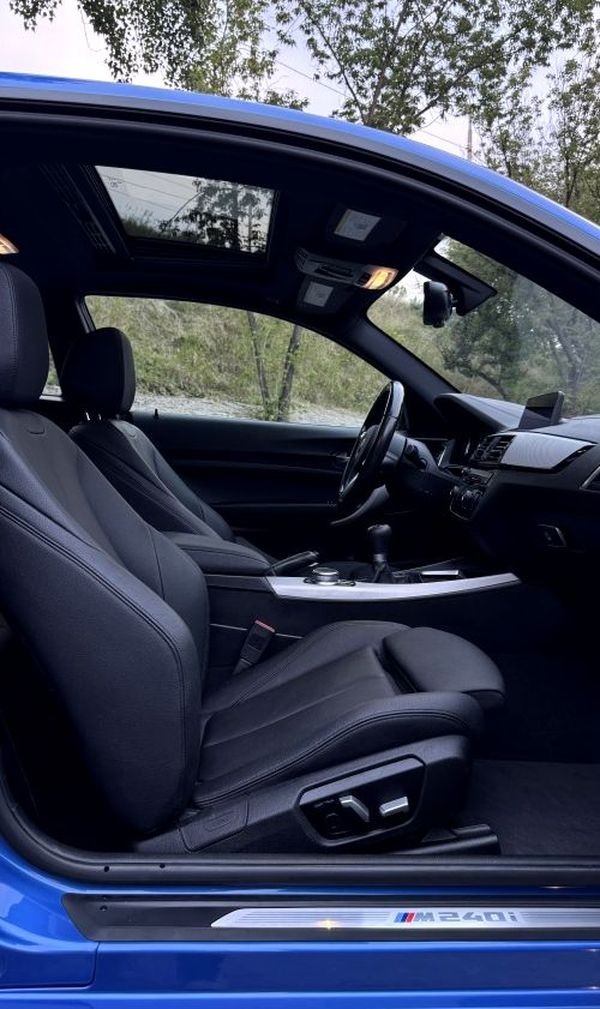 426 BMW 240i синяя для фотосессии съемки xKr7