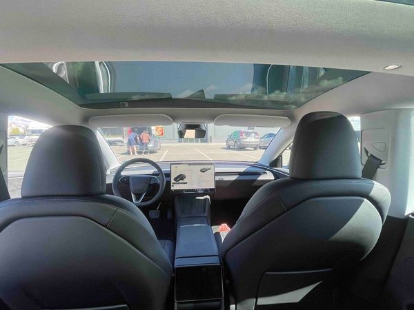 242 Авто на свадьбу Tesla Model 3 черная с водителем K41r