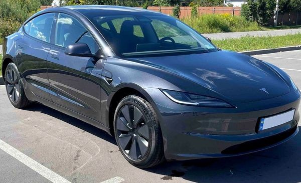 305 Авто на свадьбу Tesla Model 3 cерая с водителем LyeL