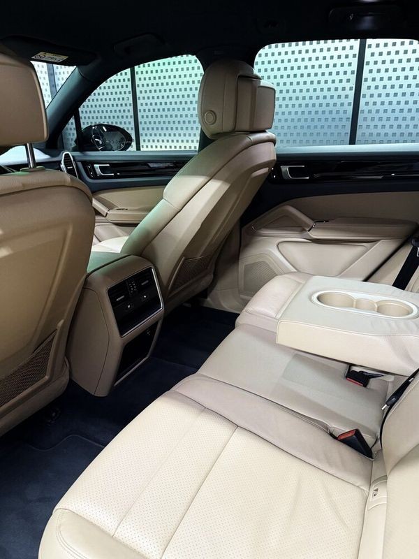 436 Porsche Cayenne NEW без водителя xKp4