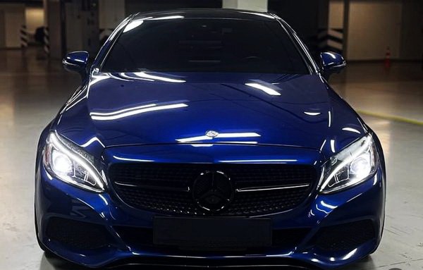 433 Авто с водителем Mercedes-Benz С300 синий 5MXe