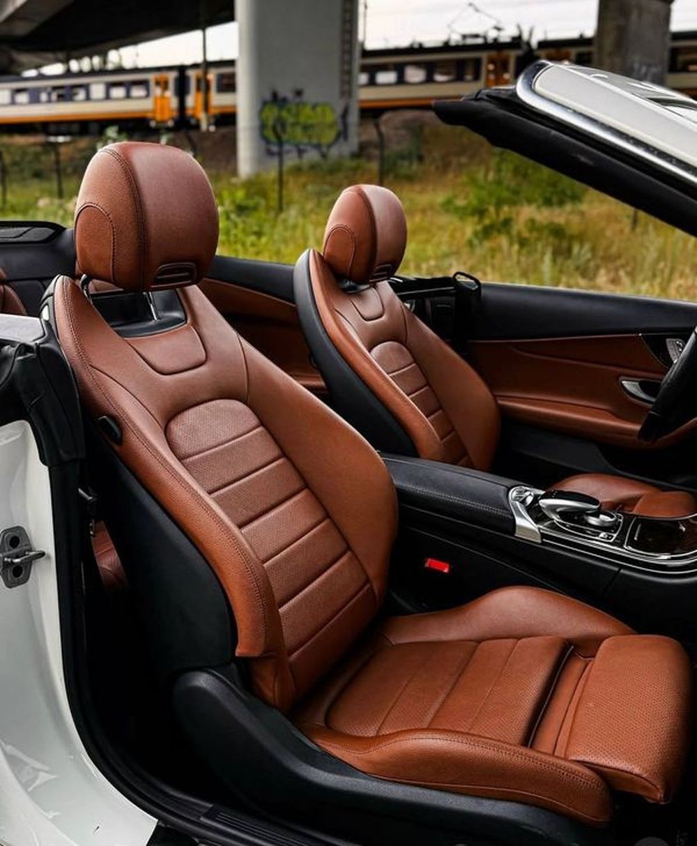 081 Mercedes-Benz C300 Cabrio белый с водителем oAXO