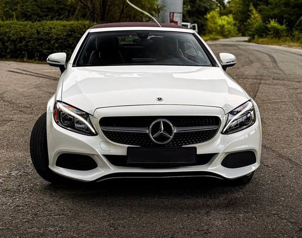 081 Mercedes-Benz C300 Cabrio белый с водителем oAXO