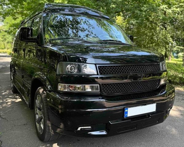 378 Микроавтобус Chevrolet Express на свадьбу 256p