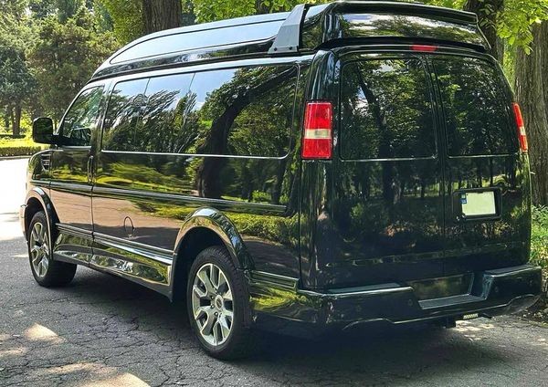 378 Микроавтобус Chevrolet Express на свадьбу 256p