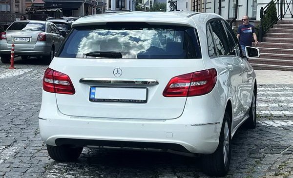 437 Авто на свадьбу Mercedes Benz W246 B class белый wvwg