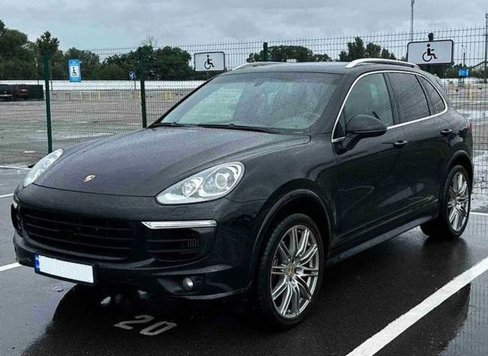 259 Porsche Cayenne черный на свадьбу с водителем xKX4