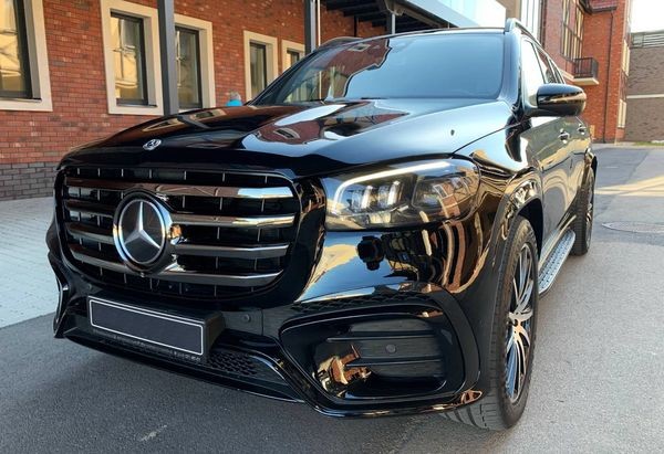 250 Внедорожник Mercedes-Benz Gls AMG 400 с водителем 5MOP