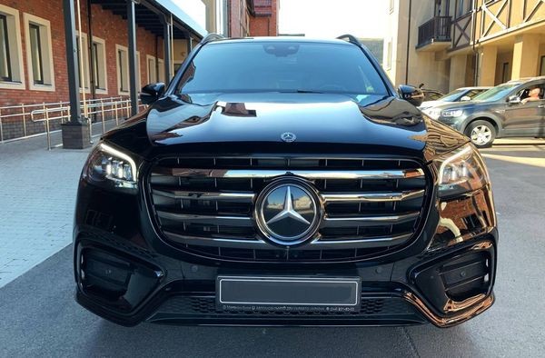 250 Внедорожник Mercedes-Benz Gls AMG 400 с водителем 5MOP