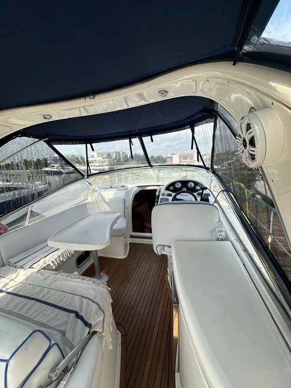 VIP яхта Bavaria 27 — яхта на день рождения, свадьбу, съемку raeD