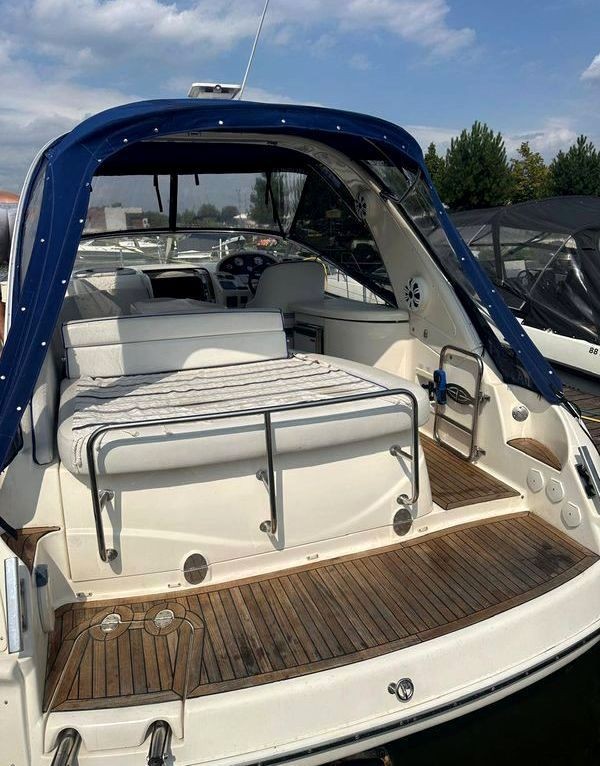 VIP яхта Bavaria 27 — яхта на день рождения, свадьбу, съемку raeD