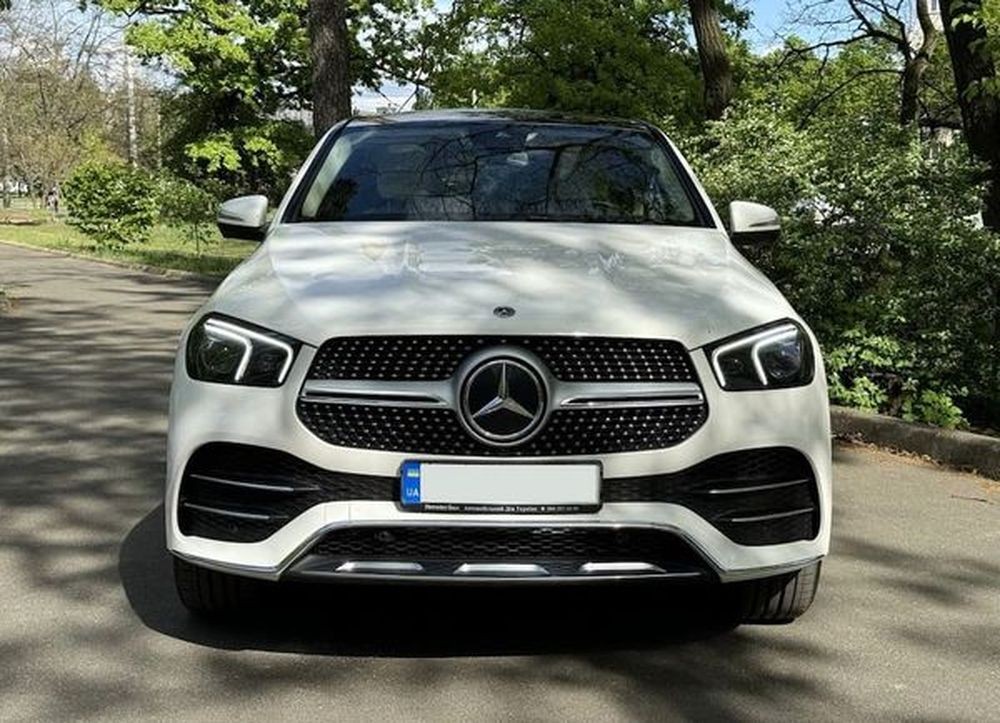 244 Джип Mercedes-Benz AMG Gle Coupe белый на свадьбу AkXA