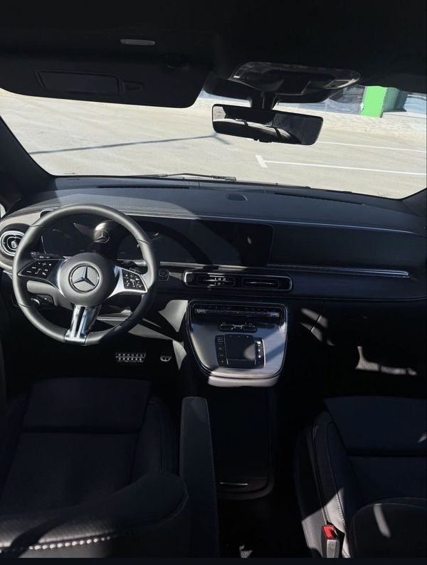 039 Микроавтобус Mercedes-Benz V-class 2025 aPDK