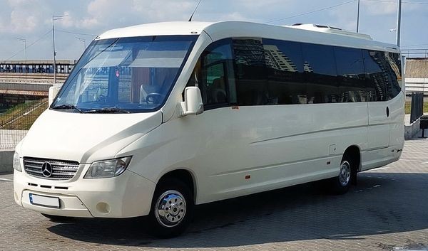 042 Автобус на свадьбу трансфер Mercedes-Benz белый VynJ
