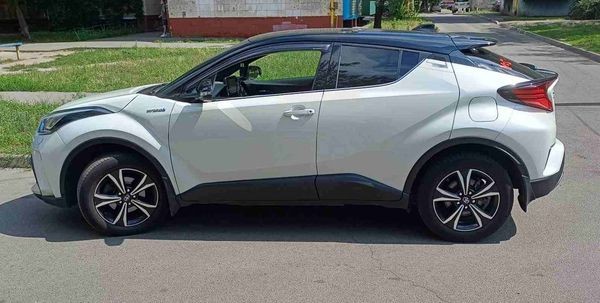 083 Внедорожник на свадьбу Toyota CH-R 2019 белый va6e