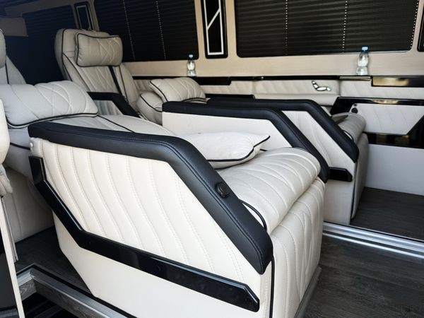 106 Mercedes-Benz Sprinter Vip класса для трансфера QLzD