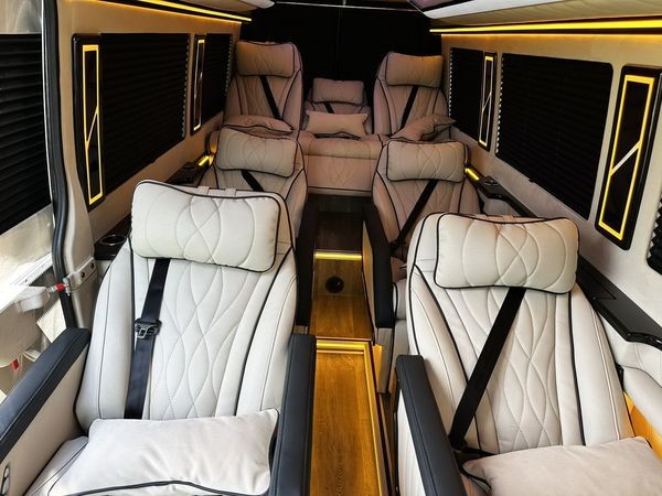 106 Mercedes-Benz Sprinter Vip класса для трансфера QLzD