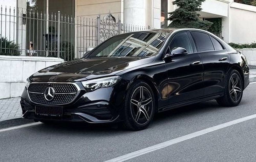 222 Mercedes-Benz E-class W214 без водителя 6LdE