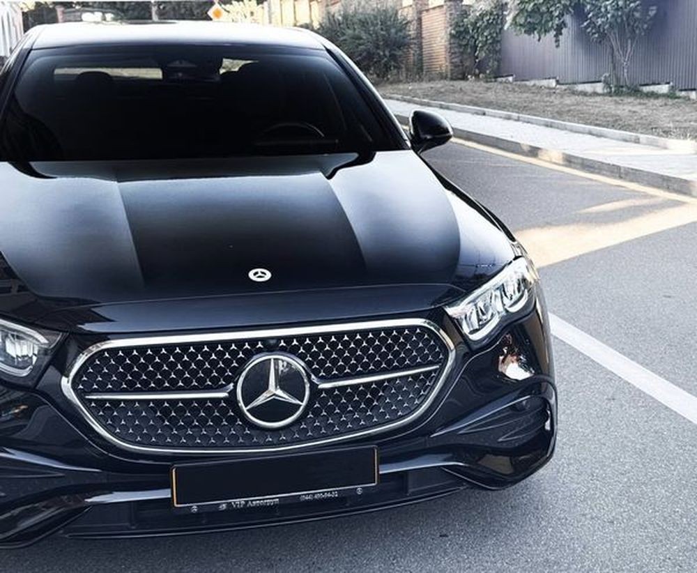 222 Mercedes-Benz E-class W214 без водителя 6LdE