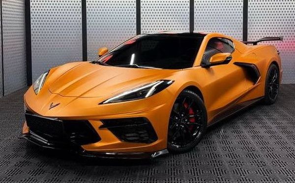 125 Спорткар на фотосессию Chevrolet Corvette Chevrolet C8 оранжевый RVLb