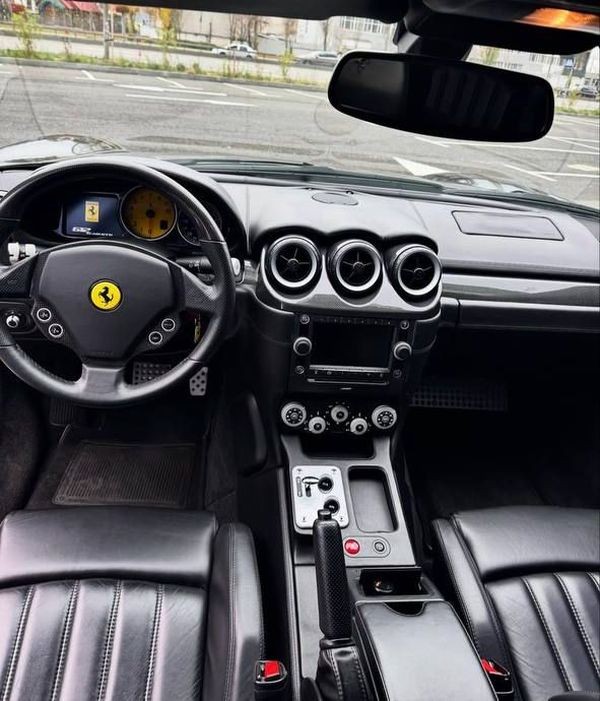 281 Ferrari 612 черная для фотосессии съемки 1NK5
