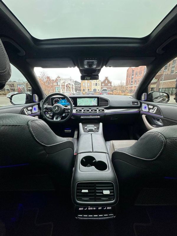 258 Mercedes-Benz GLS 63 AMG без водителя MrJY