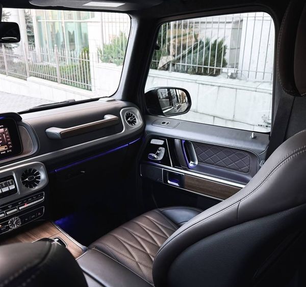 295 НОВЫЙ Mercedes-Benz G63 AMG Гелик без водителя BDy4