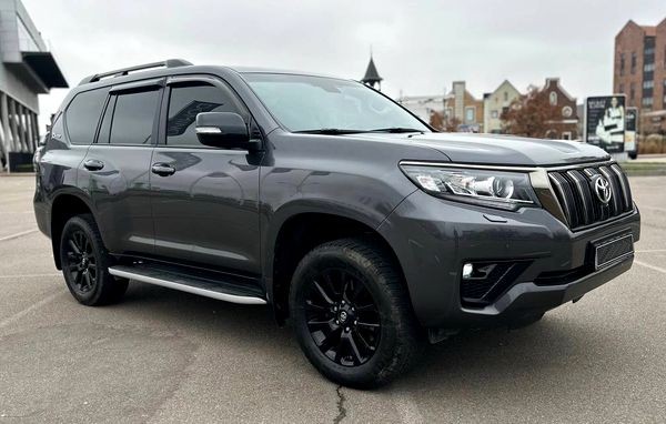 226 Toyota Prado 70 Anniversary с водителем zLwN
