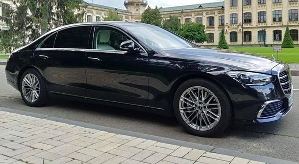 322 Mercedes-Benz W223 S-Class на свадьбу с водителем 2Evv