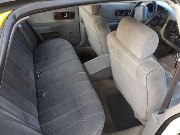 115 Chevrolet Caprice автомобиль желтое такси на съемки 3BVb