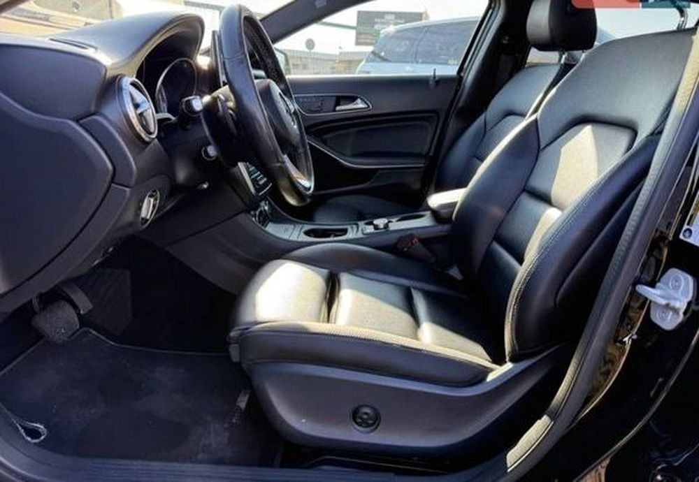 445 Внедорожник Mercedes-Benz GLA 250 на свадьбу K4XR