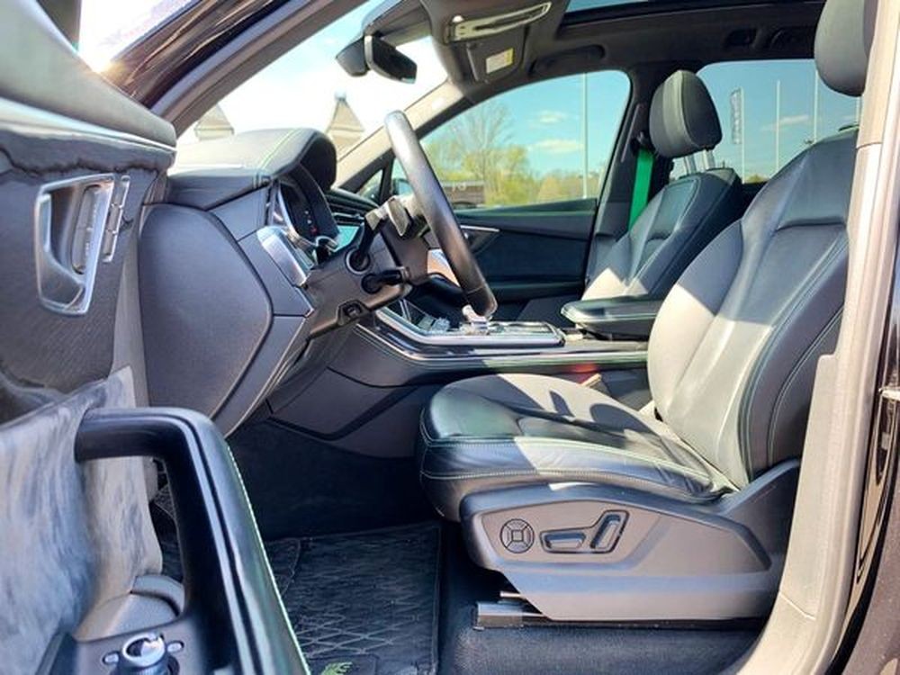 439 Audi Q7 R-Line — с водителем BDzy