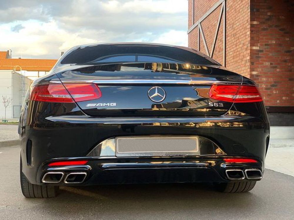 066 Mercedes-Benz W217 S560 AMG Coupe -  с водителем 1Nvn