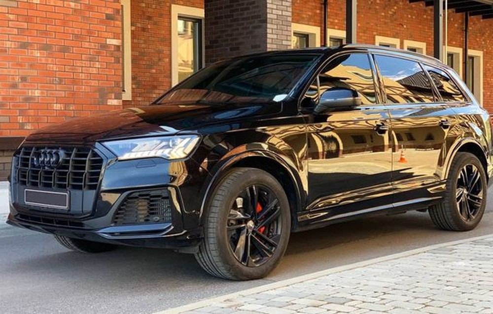 439 Audi Q7 R-Line — с водителем BDzy