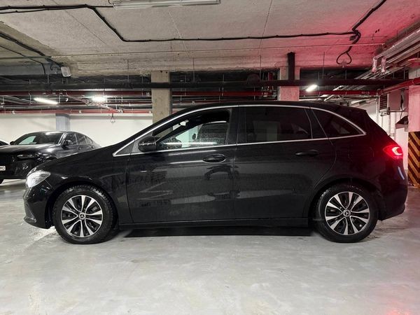 447 Внедорожник Mercedes-Benz B-class W247 на свадьбу yPmo