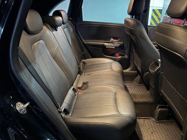 447 Внедорожник Mercedes-Benz B-class W247 на свадьбу yPmo